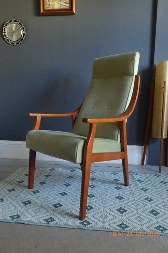 Vintage upright armchair high - vintage,