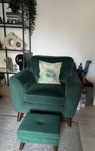 Green velvet upholstered - green,